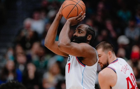 爱游戏-关于哈登在老鹰比赛中赛事规则更新，战术调整引发热议！的信息