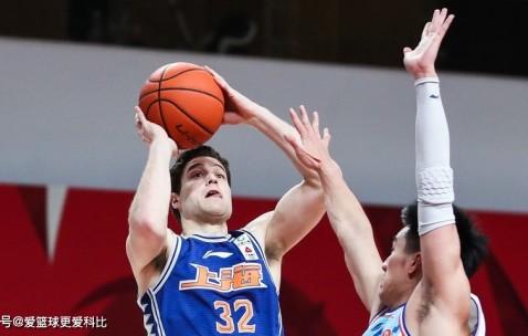 爱游戏体育-关于Rookie爆冷击败切尔西，出色防守引爆全场！的信息